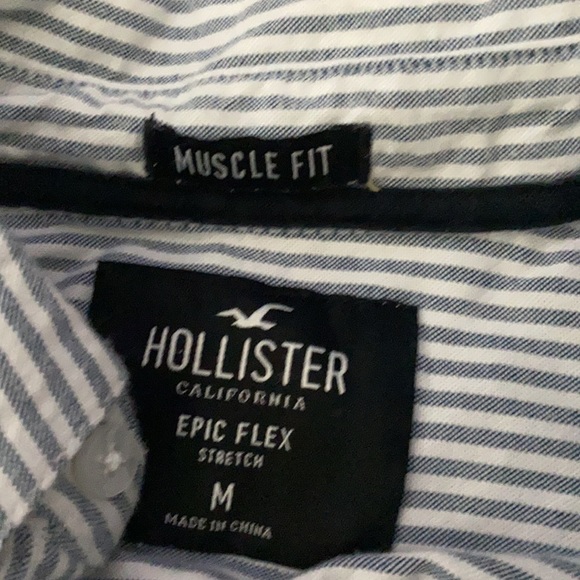 Medium Hollister long sleeve button down - Picture 2 of 3